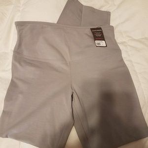 Yummie tummie leggings. NWT